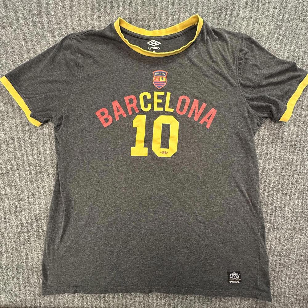 XL‎ Barcelona 10 Graphic T-Shirt Umbro Black Yellow and Red Short Sleeve #246